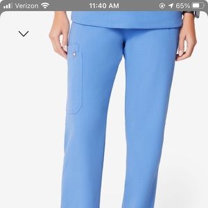 Figs Kade Cargo Petite Scrubs ceil blue